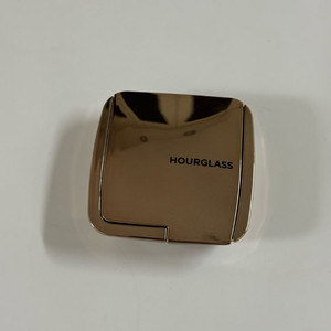 아워글래스 이트리얼 글로우