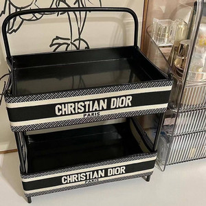 디올 로고 레터링 화장품 수납함