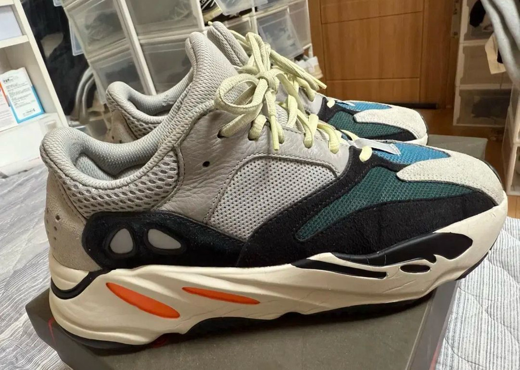 아디다스 이지 부스터 700 웨이브러너 275 이미지