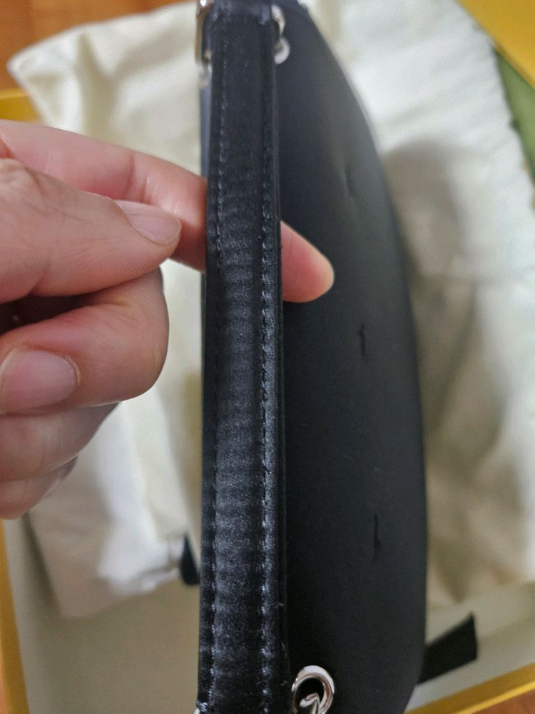 펜디 바게트 폰 크로스 백--5