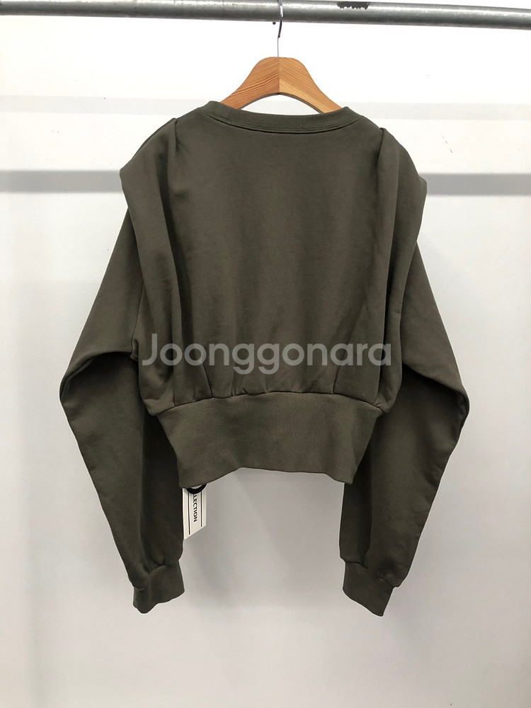 새상품) AVV 아브컬렉션 플리츠 스웻셔츠 F--3