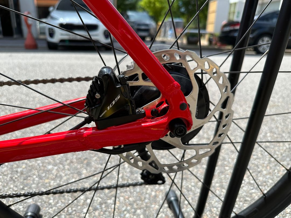 트렉 도마니플러스 al5 전기모터 로드바이크 이미지