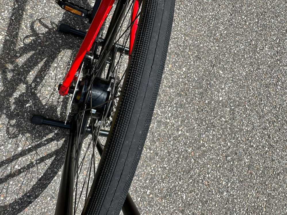 트렉 도마니플러스 al5 전기모터 로드바이크 이미지