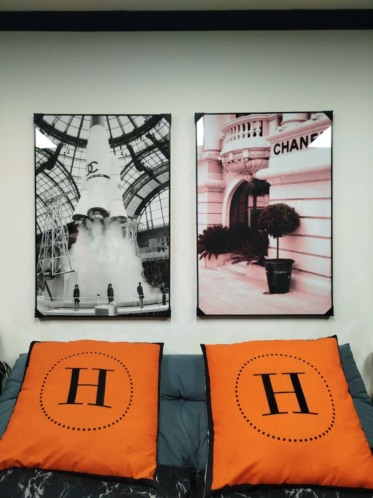 샤넬그림 샤넬액자 감성 대형 그림액자 그림 액자 팝아트 인테리어소품 명품그림 명품액자 꽃 곰인형 콜라보 인테리어--1