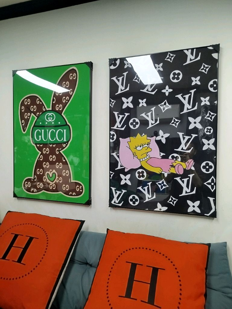 구찌액자 구찌그림 토끼그림 대형 그림액자 그림 액자 팝아트 인테리어소품 명품그림 명품액자 꽃 곰인형 콜라보 인테리어--5