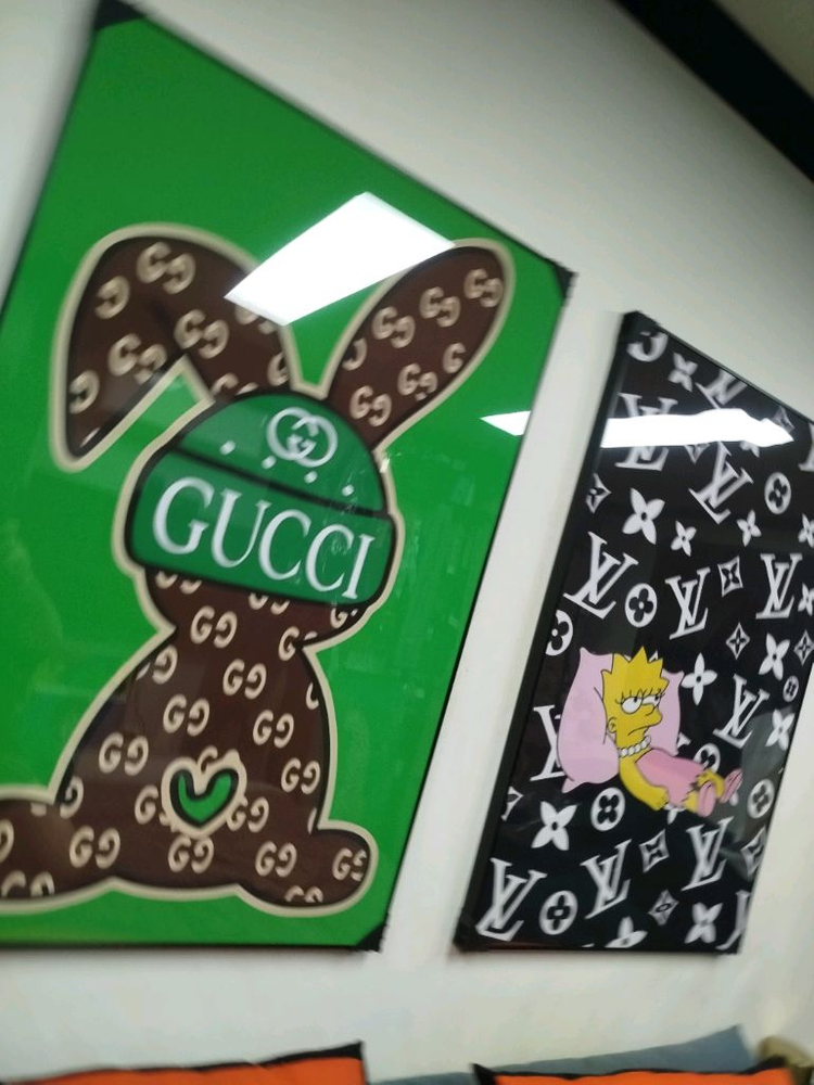 구찌액자 구찌그림 토끼그림 대형 그림액자 그림 액자 팝아트 인테리어소품 명품그림 명품액자 꽃 곰인형 콜라보 인테리어--8