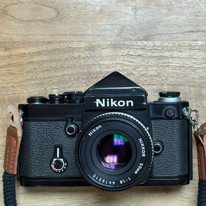 니콘 F2 블랙 삼각뿔 + 50.8 ais 팬케익