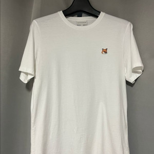 메종키츠네 반팔 s사이즈 팝니다.