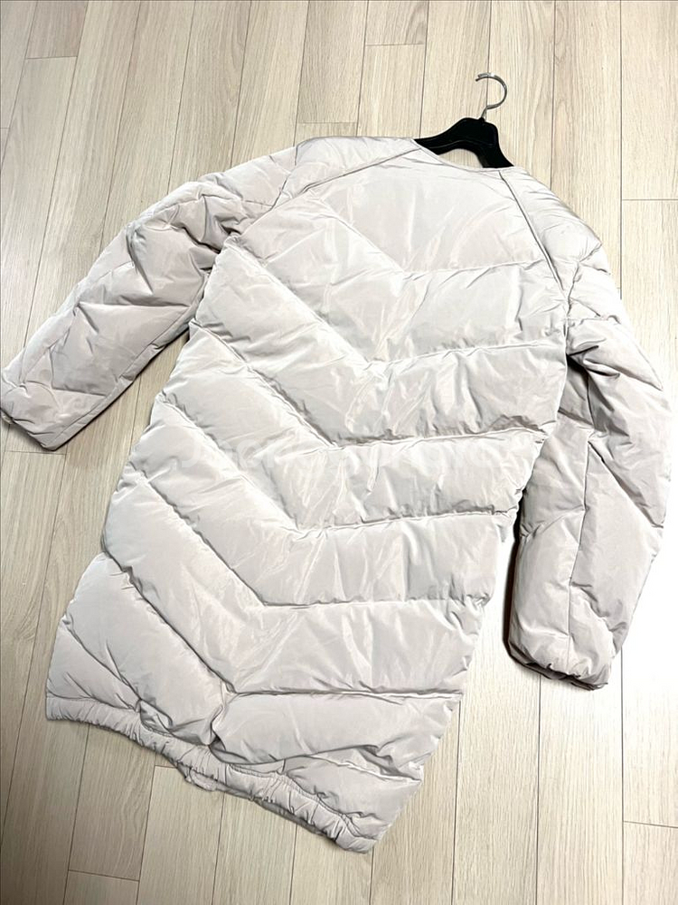 한섬 시스템 SYSTEM 구스다운 롱패딩 코트 다이아퀼팅 점퍼 거위털 자켓 베이지 브이넥 집업--3