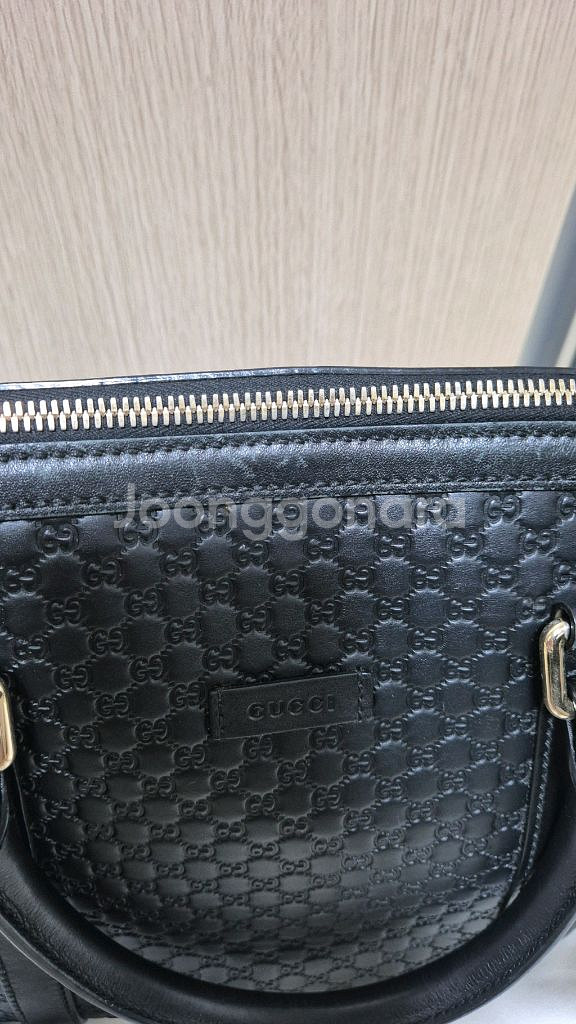 (정품)구찌마이크로시마 미디움백 팝니다--5