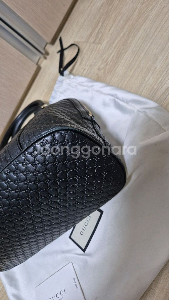 (정품)구찌마이크로시마 미디움백 팝니다--7