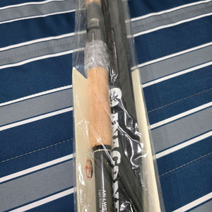 피네스 아나콘다 70L 일본버전 가물치 낚시대 미사용