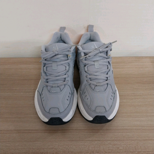 여성 나이키 M2K 테크노 아트모스피어 그레이 팬텀 운동화 (240)