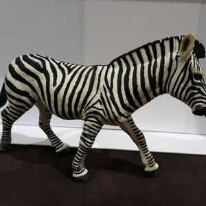 얼룩말 동물피규어