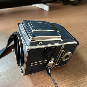 핫셀블라드 503cw 판매 상태 좋음