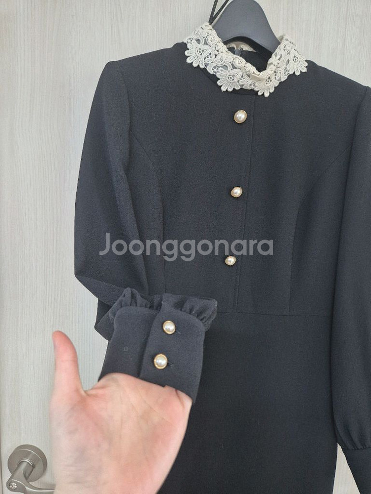 모조에스핀 레이스카라 블랙원피스--2