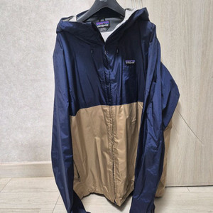 파타고니아 토렌트쉘 3L 바람막이(L사이즈)