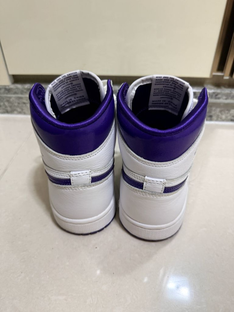 나이키 에어 조던 1 하이 OG 코트퍼플 235 이미지