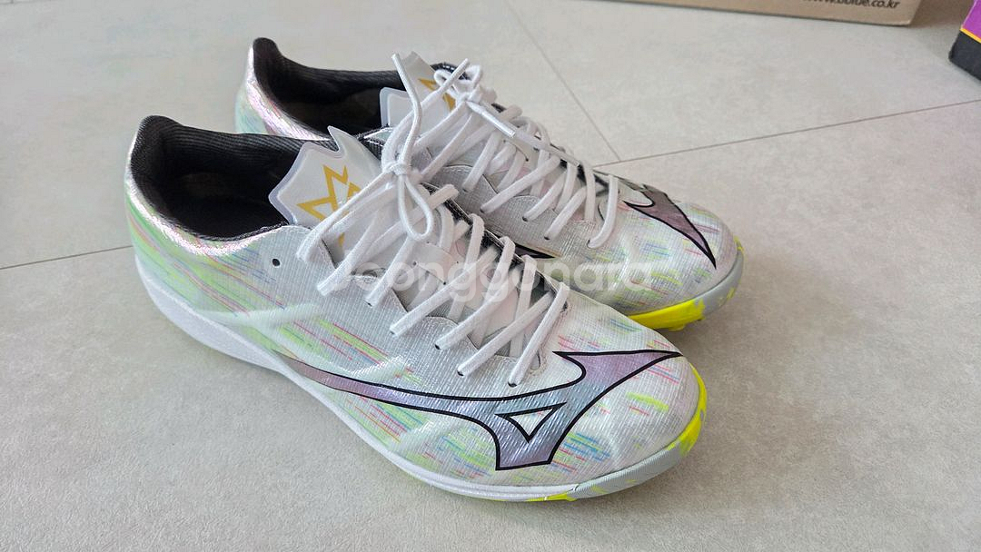 미즈노 모렐리아 알파2 AS TF 엘리트 풋살화 255mm--3