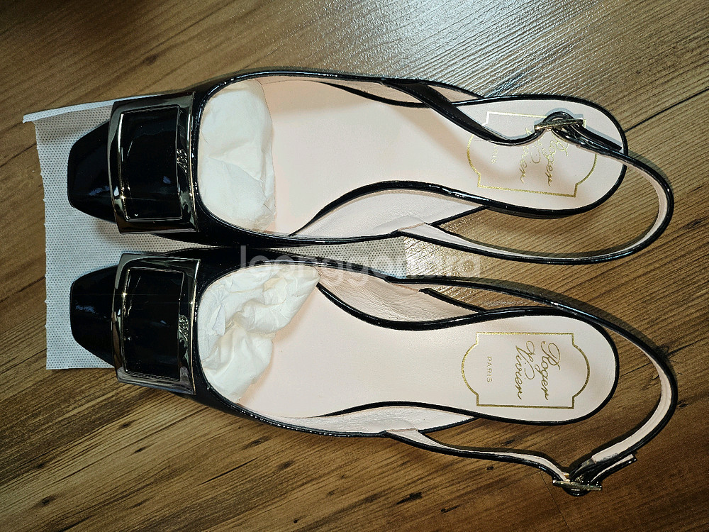 로저비비에 트럼펫 슬링백 블랙 38사이즈--1