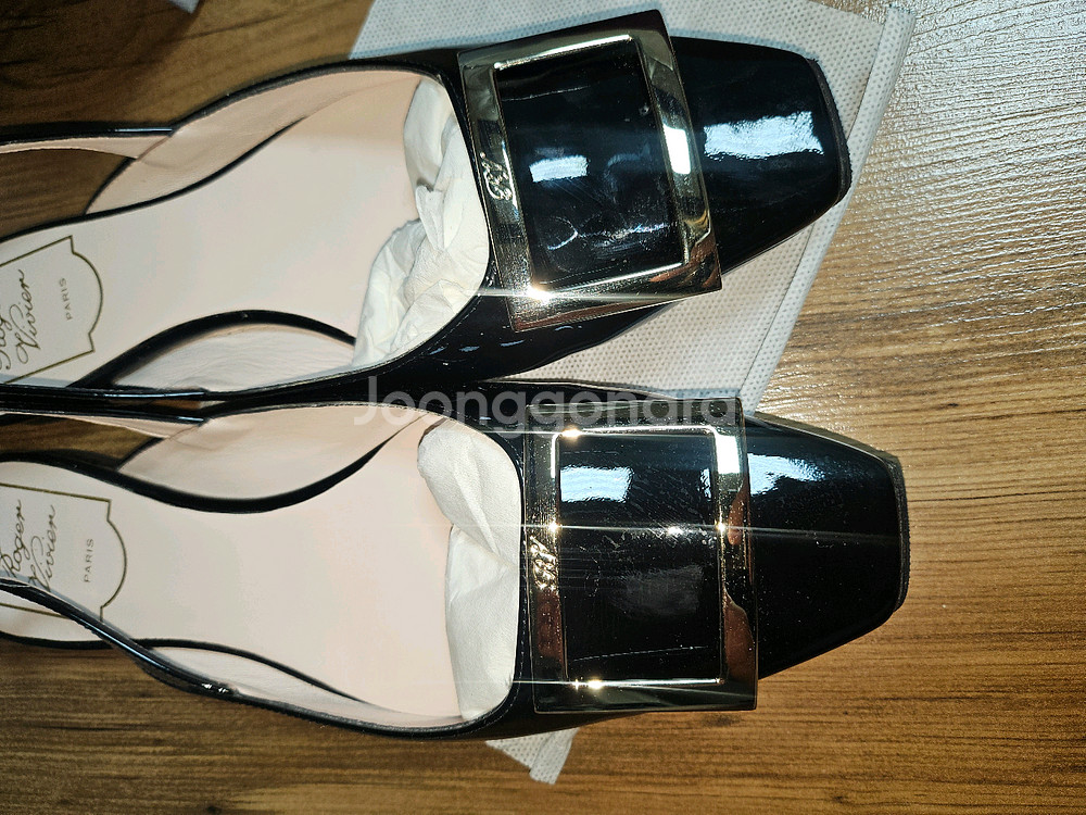 로저비비에 트럼펫 슬링백 블랙 38사이즈--2