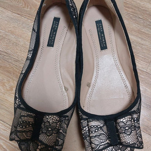 자라 여성 레이스 플랫슈즈 블랙 230