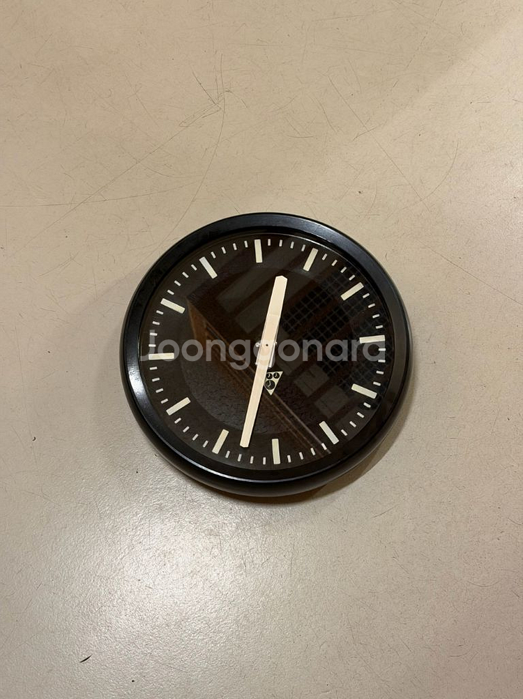 프라고트론 37cm 벽시계 (블랙 프레임)--0