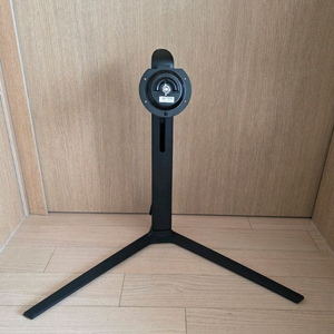 삼성 32인치 게이밍 모니터 스탠드