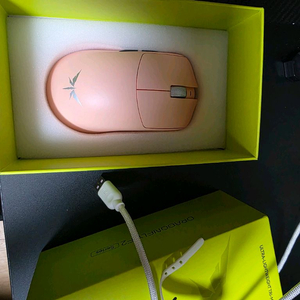 잠자리VGN F2 울트라 Ultra+ 핑크색팔아요