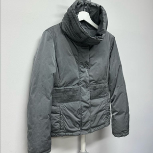 엠포리오 아르마니 플리츠 디자인 다운 패딩 자켓