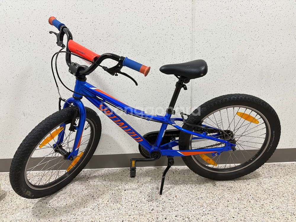 스페셜라이즈드 어린이 자전거 20인치--1