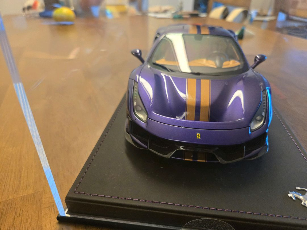 BBR 1:18 페라리 488--6