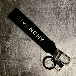 지방시 키링 키홀더