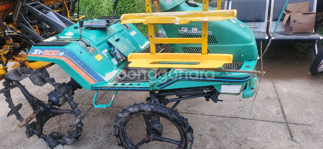 대동 승용이앙기 4WD 사륜 운반차 작업기--1