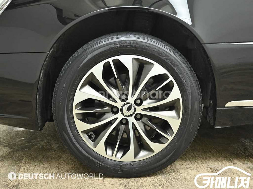 [KG모빌리티(쌍용) ]체어맨H 뉴클래식 600S 최고급형 #가을특가--4