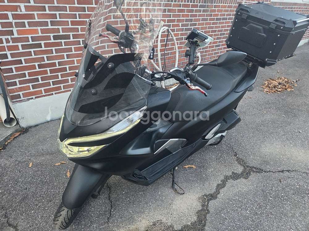 pcx125 2020년 45827km 더뉴pcx 엔맥스 보이져 배달스쿠터--0