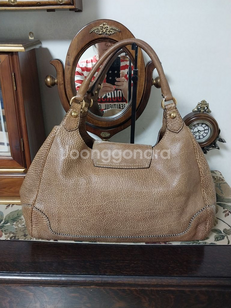 정품구찌숄더백--1