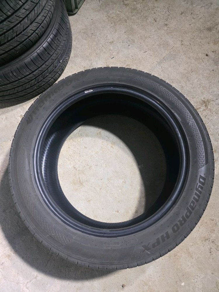 볼보 xc90 275 45 20 타이어 2짝 이미지