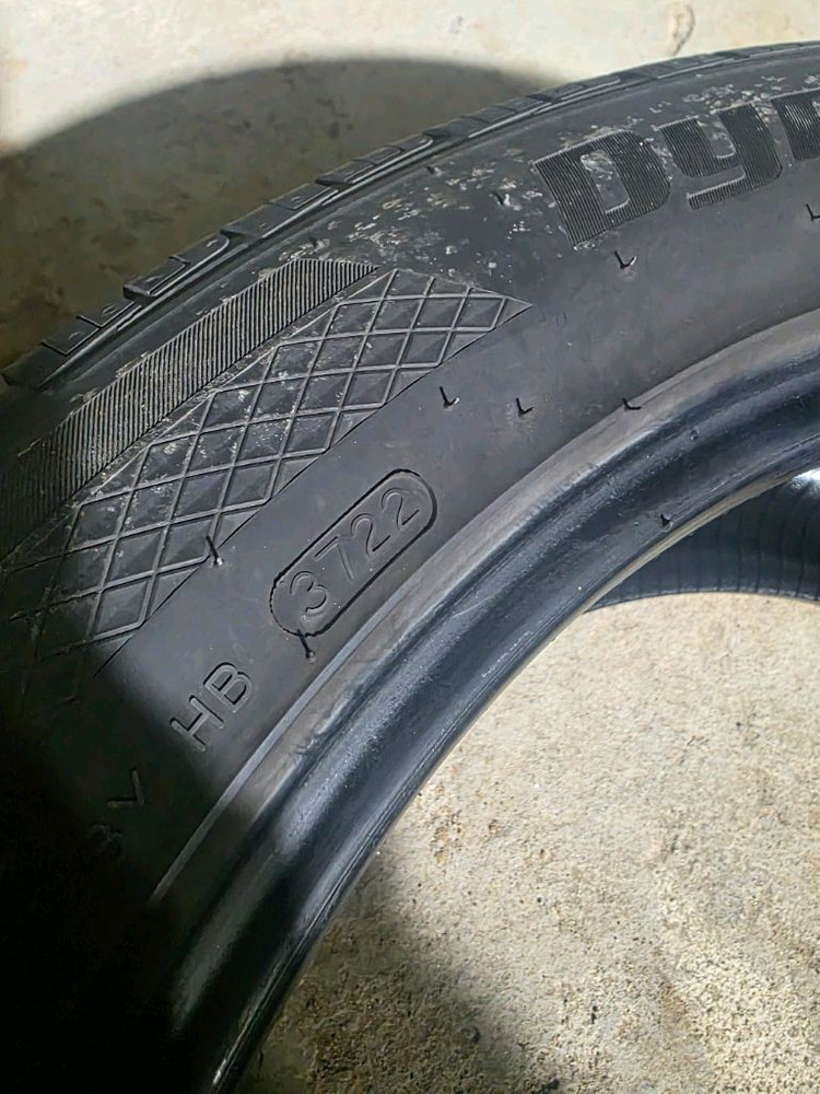 볼보 xc90 275 45 20 타이어 2짝 이미지