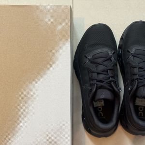 온러닝 클라우드틸트 블랙 235mm