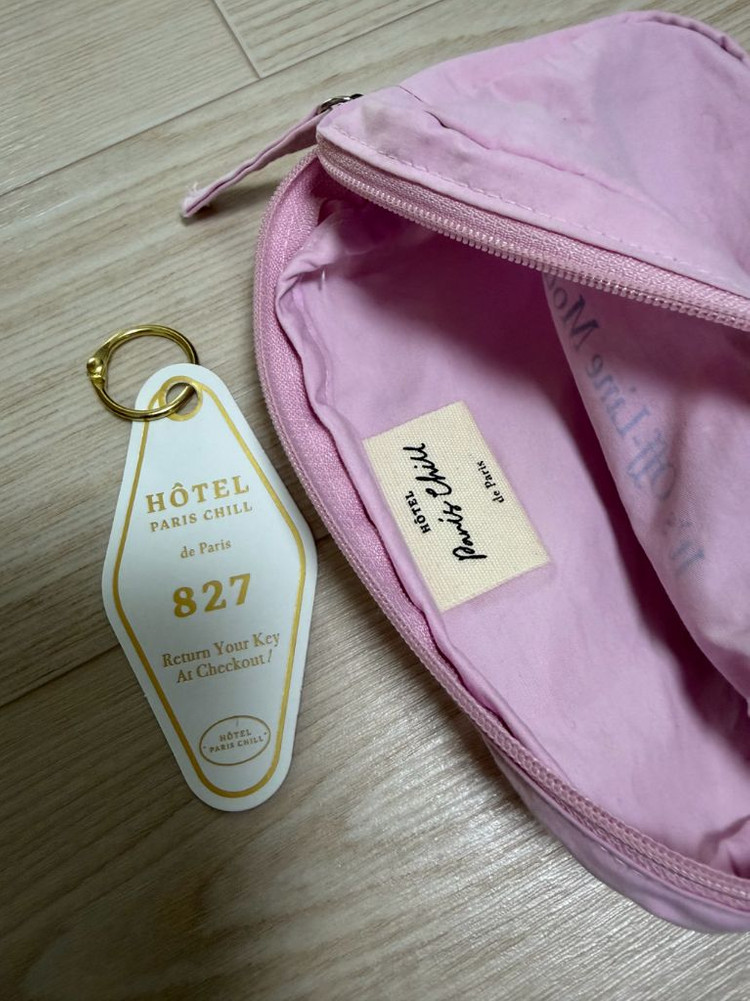 호텔 파리칠 wander pouch 핑크 파우치--1