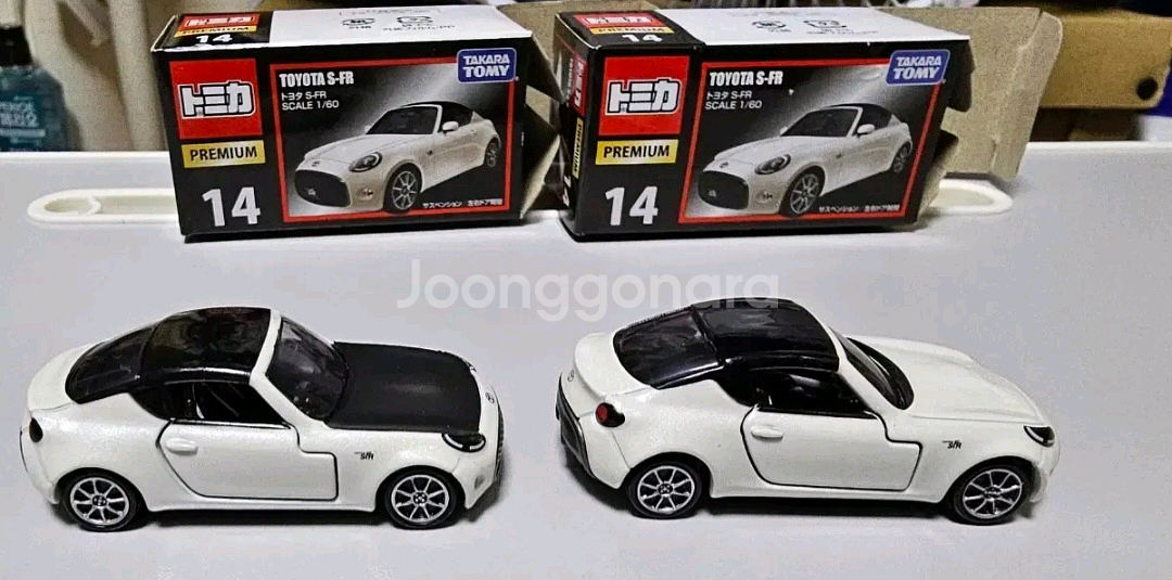 할인 1/64 다이캐스트 토미카 프리미엄 도요타 S - FR 2종--2