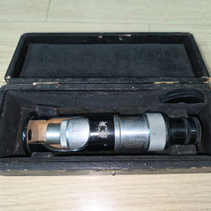 골동품 휴대용 현미경(antique portable microscope) 이미지