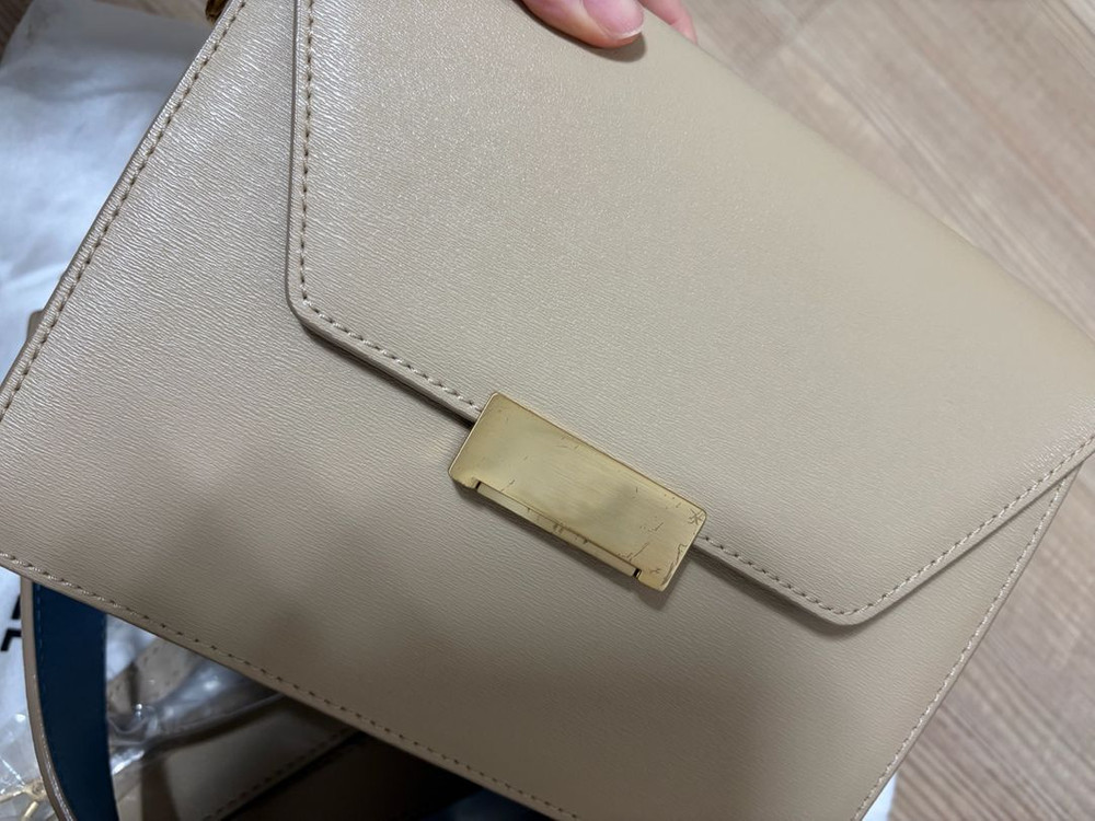 드메리엘 클레버백 미디움 누드베이지 이미지