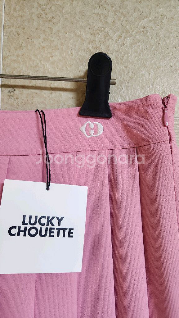 럭키슈에뜨 플리츠 스커트 36ㅡ새상품--1