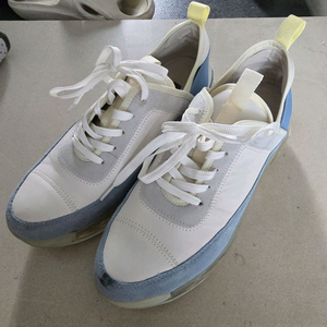 베라왕 에어 뉴어크 V4 스니커즈 250