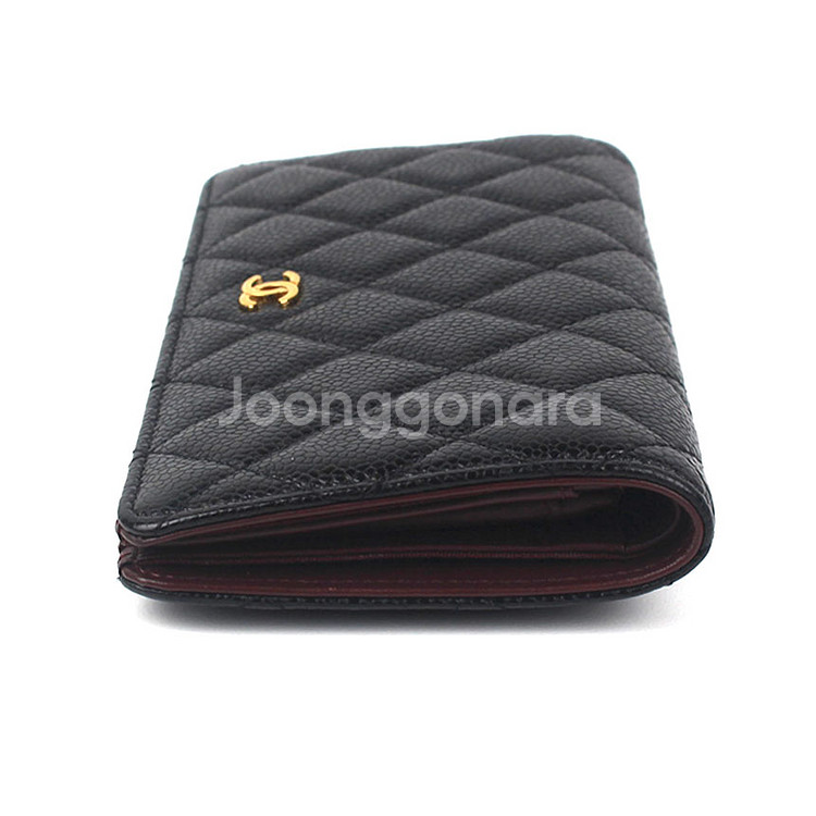 [중고명품다올] 샤넬 클래식 캐비어 플랩 장지갑 블랙 금장 22번대 A31509--2