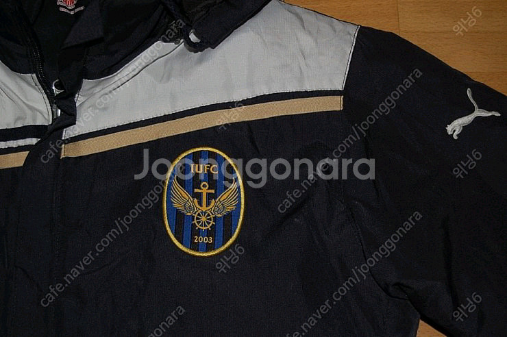 인천유나이티드 푸마 스타디움 패딩 자켓 팝니다--3