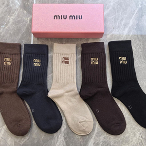 미우미우 로고 양말 5켤레 세트