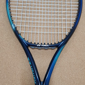 요넥스 이존 98 305g 1자루 팝니다.(진해)